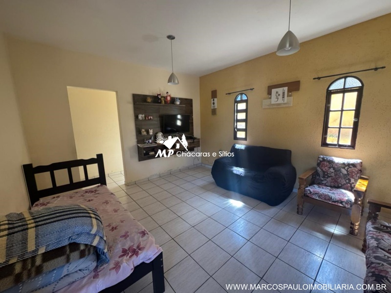 CHÁCARA MARAVILHOSA EM BIRITIBA MIRIM