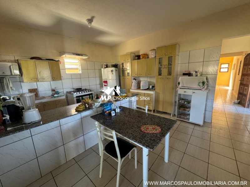 CHÁCARA MARAVILHOSA EM BIRITIBA MIRIM