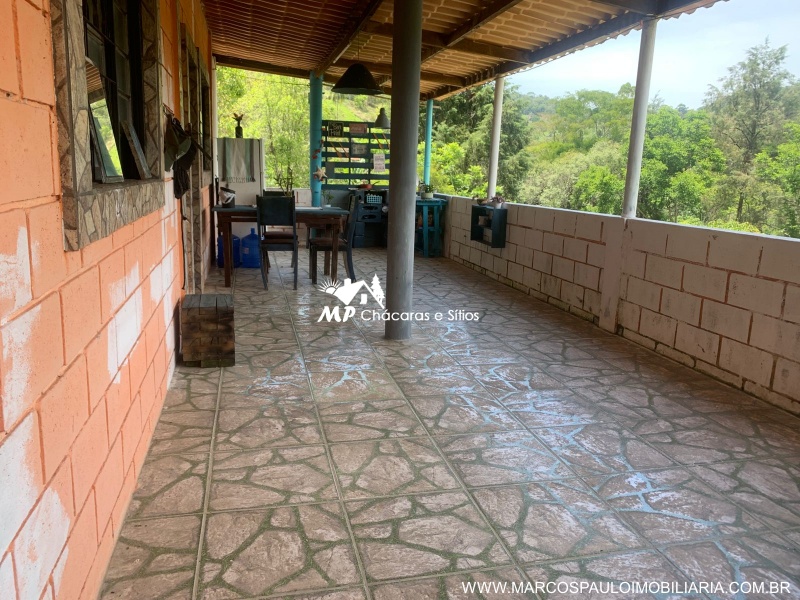 LINDO SÍTIO EM GUARAREMA