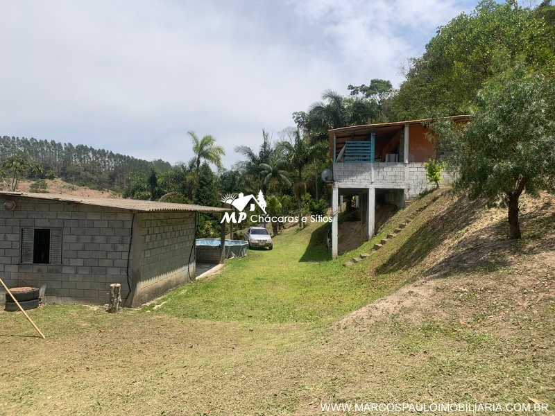 LINDO SÍTIO EM GUARAREMA