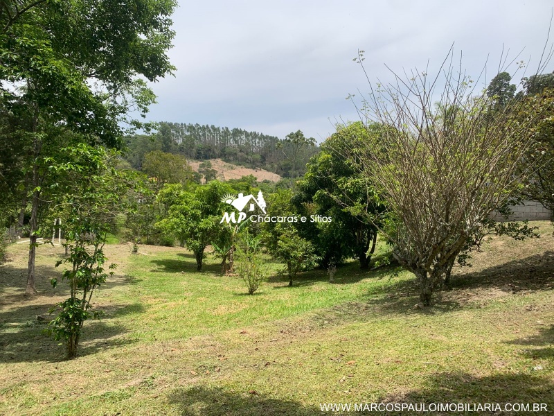LINDO SÍTIO EM GUARAREMA