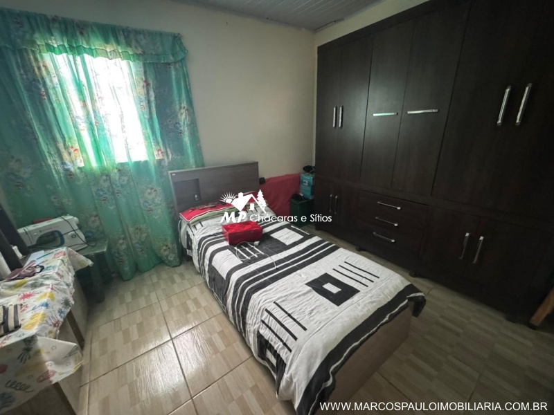 CHÁCARA SIMPLES PARA MORADIA EM BIRITIBA MIRIM