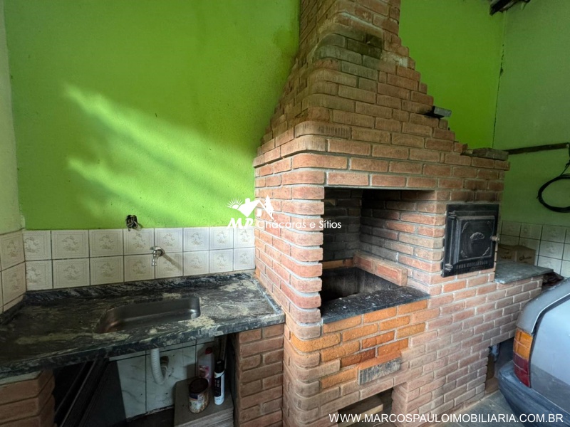 CHÁCARA PLANA COM LAGO GRANDE