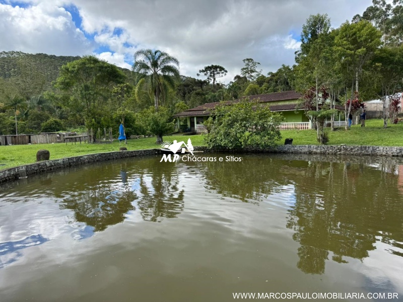 CHÁCARA PLANA COM LAGO GRANDE