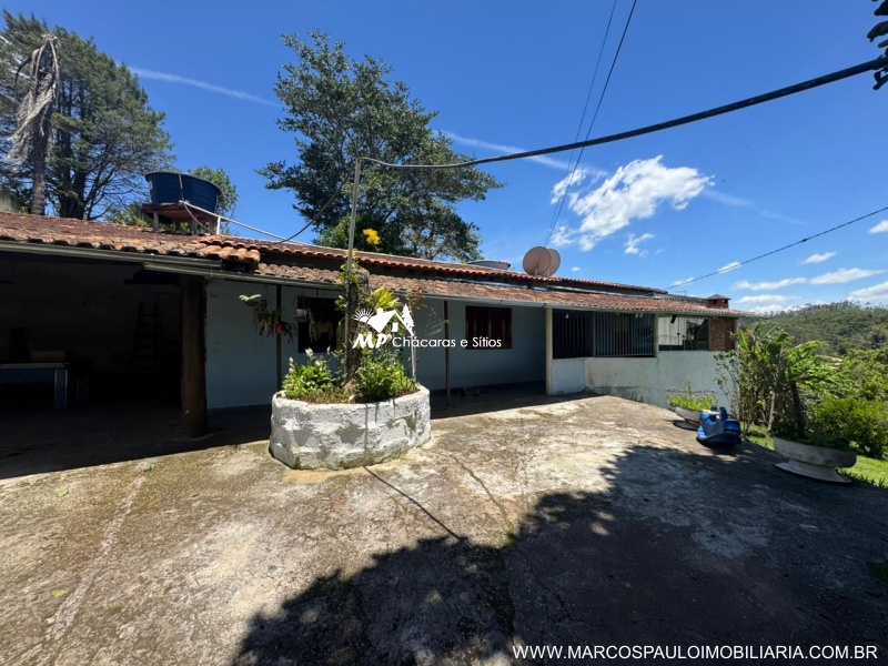 CHÁCARA EM BIRITIBA MIRIM PARA MORADIA OU LAZER PRÓXIMO AO CENTRO DA CIDADE