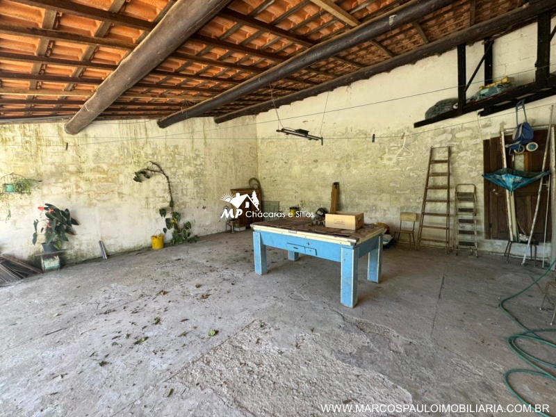 CHÁCARA EM BIRITIBA MIRIM PARA MORADIA OU LAZER PRÓXIMO AO CENTRO DA CIDADE