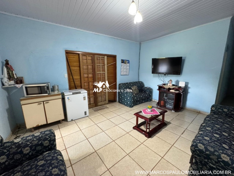 CHÁCARA EM BIRITIBA MIRIM PARA MORADIA OU LAZER PRÓXIMO AO CENTRO DA CIDADE