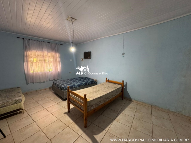 CHÁCARA EM BIRITIBA MIRIM PARA MORADIA OU LAZER PRÓXIMO AO CENTRO DA CIDADE