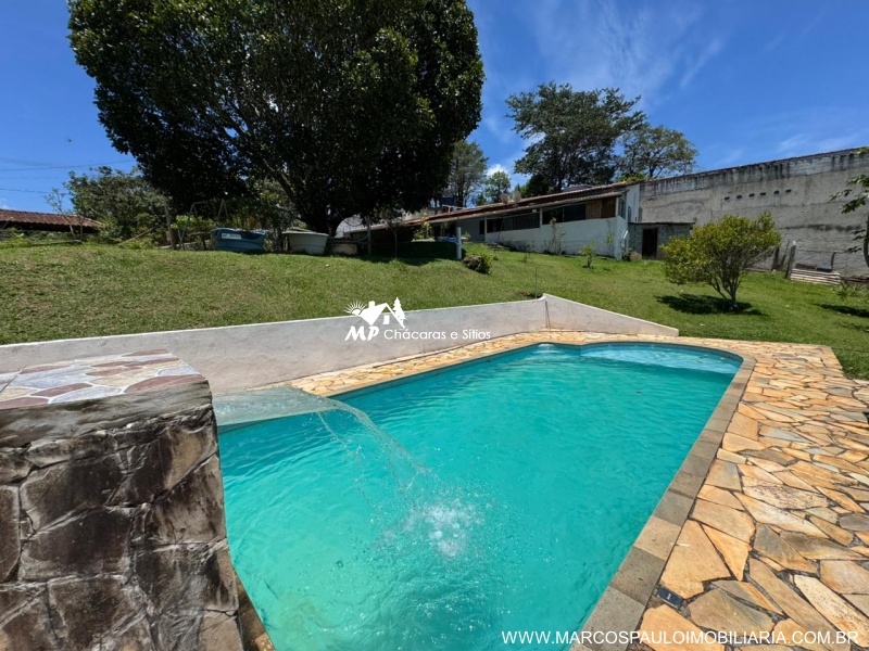 CHÁCARA EM BIRITIBA MIRIM PARA MORADIA OU LAZER PRÓXIMO AO CENTRO DA CIDADE