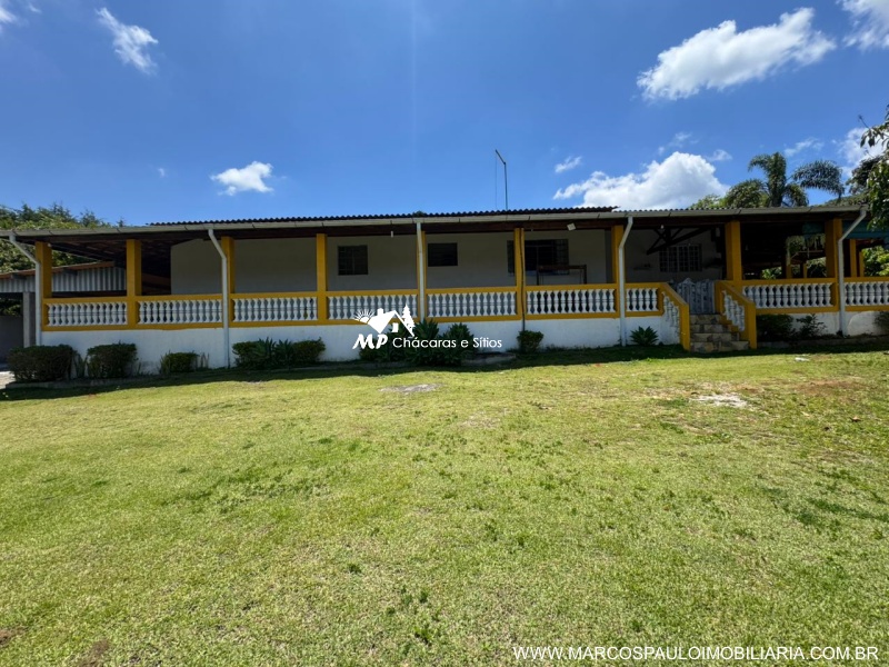 CHÁCARA EM BIRITIBA MIRIM PRÓXIMO A COMÉRCIOS E POSTO DE SAÚDE