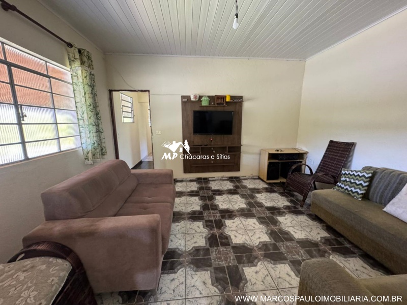 CHÁCARA EM BIRITIBA MIRIM PRÓXIMO A COMÉRCIOS E POSTO DE SAÚDE