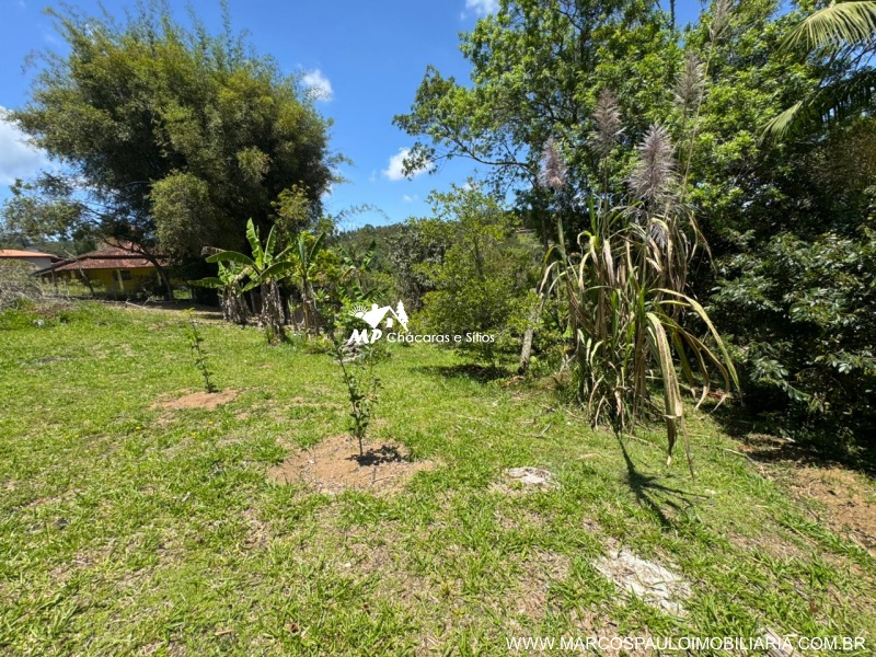 CHÁCARA EM BIRITIBA MIRIM PRÓXIMO A COMÉRCIOS E POSTO DE SAÚDE