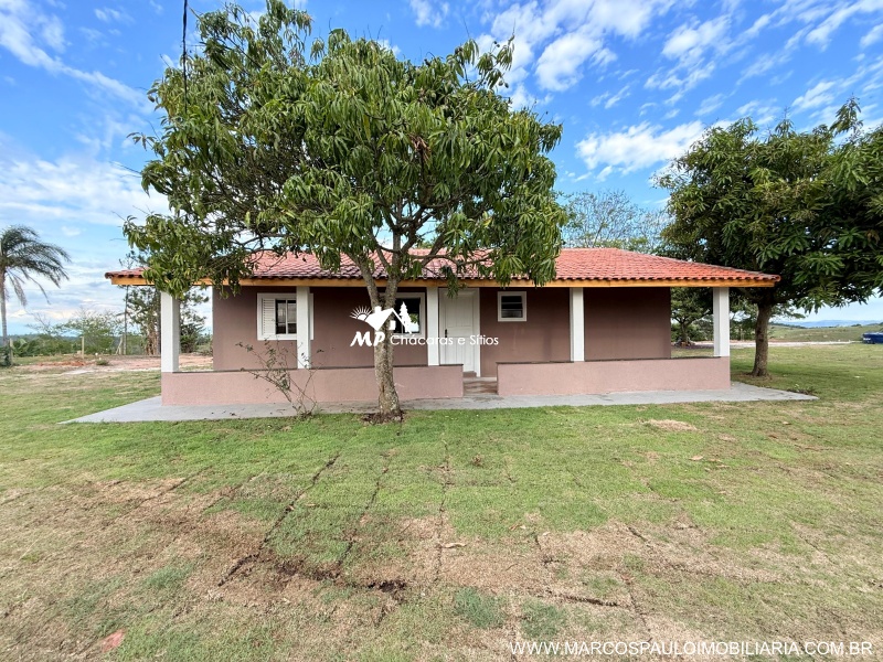 CHÁCARA MARAVILHOSA EM GUARAREMA