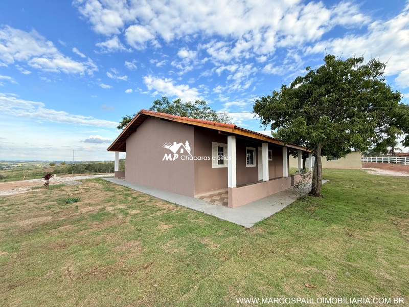 CHÁCARA MARAVILHOSA EM GUARAREMA