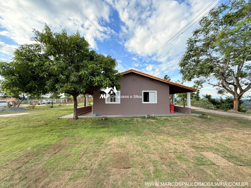 CHÁCARA MARAVILHOSA EM GUARAREMA