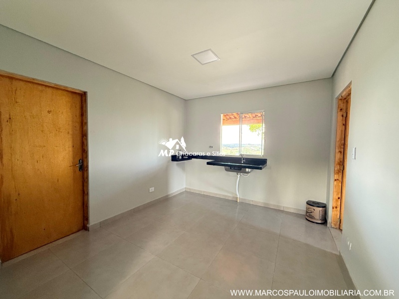 CHÁCARA MARAVILHOSA EM GUARAREMA