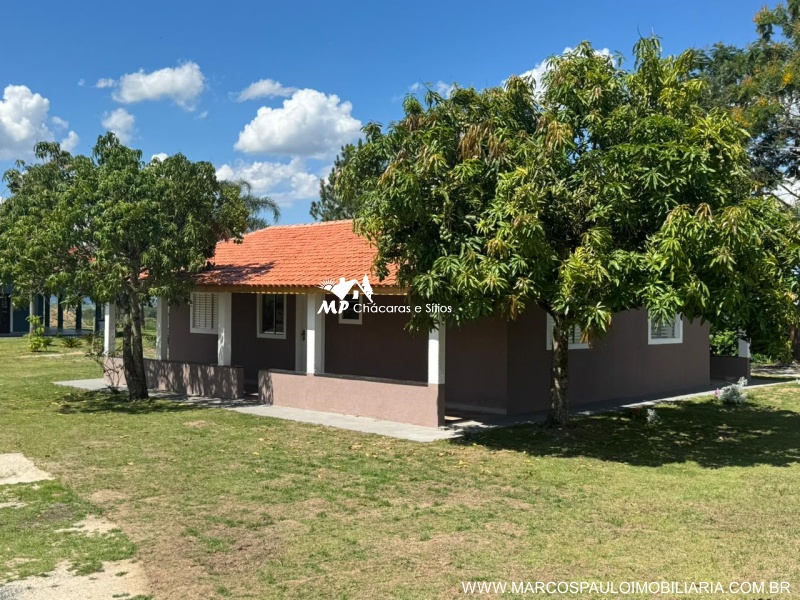 CHÁCARA MARAVILHOSA EM GUARAREMA