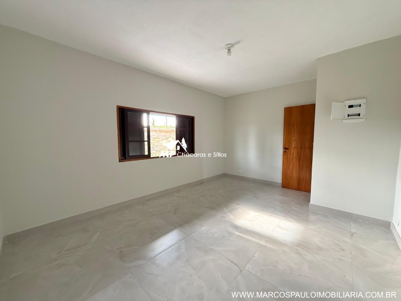 CHÁCARA IDEAL PARA MORADIA EM GUARAREMA