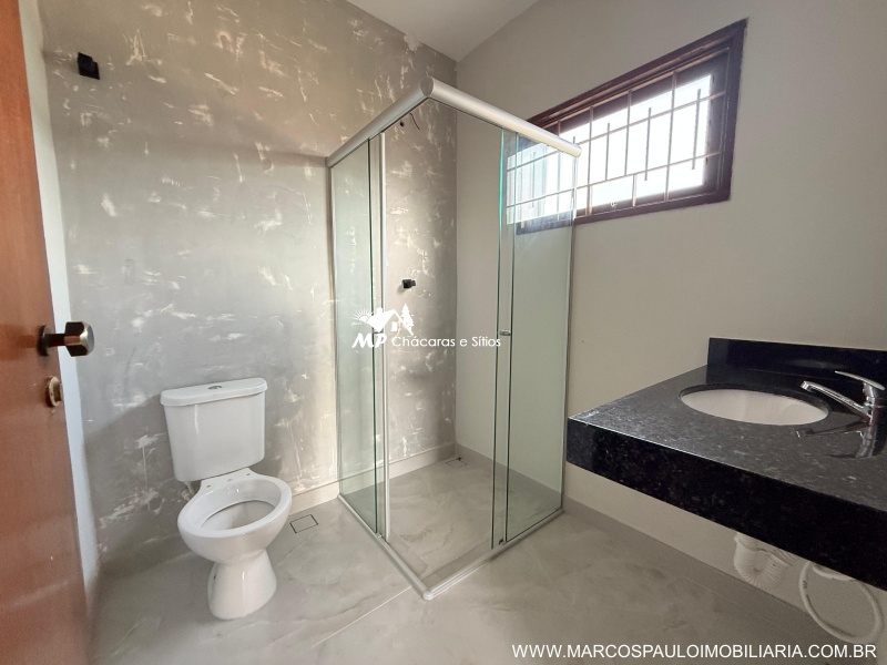 CHÁCARA IDEAL PARA MORADIA EM GUARAREMA