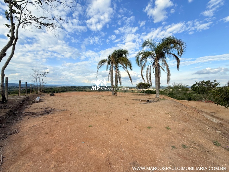 CHÁCARA IDEAL PARA MORADIA EM GUARAREMA