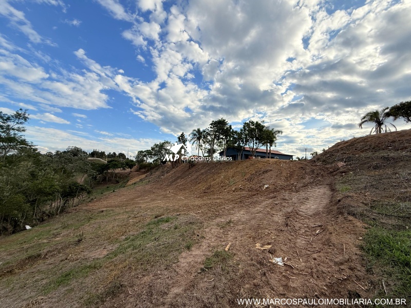 CHÁCARA IDEAL PARA MORADIA EM GUARAREMA