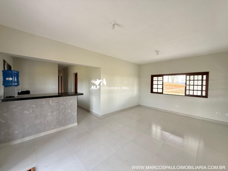 CHÁCARA IDEAL PARA MORADIA EM GUARAREMA