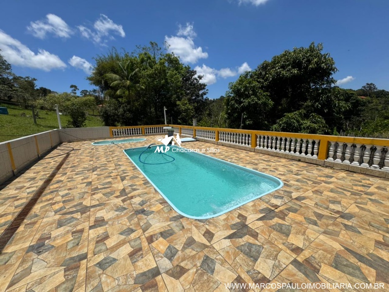 CHÁCARA PÉ NO ASFALTO PERTO DO CENTRO