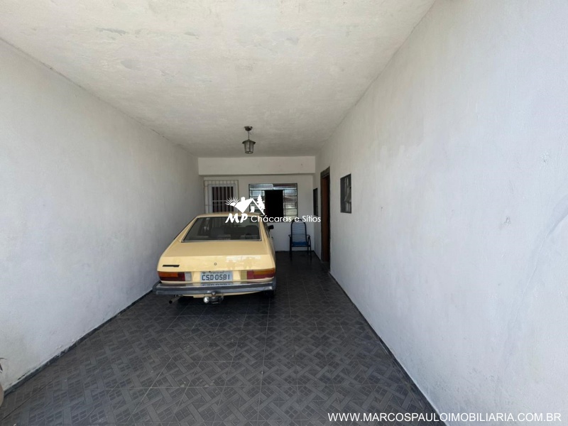 CASA EM BIRITIBA MIRIM, PRÓXIMO AO CENTRO