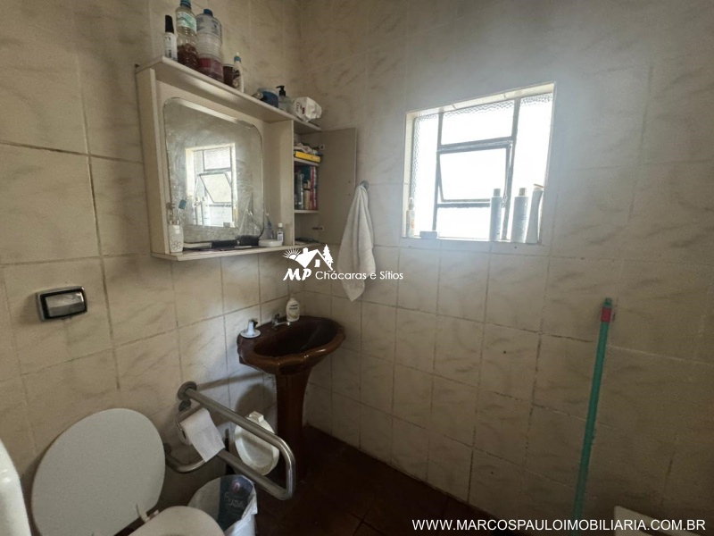 CASA EM BIRITIBA MIRIM, PRÓXIMO AO CENTRO