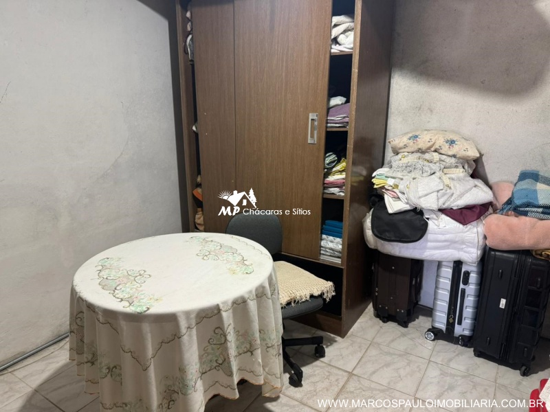 CASA EM BIRITIBA MIRIM, PRÓXIMO AO CENTRO