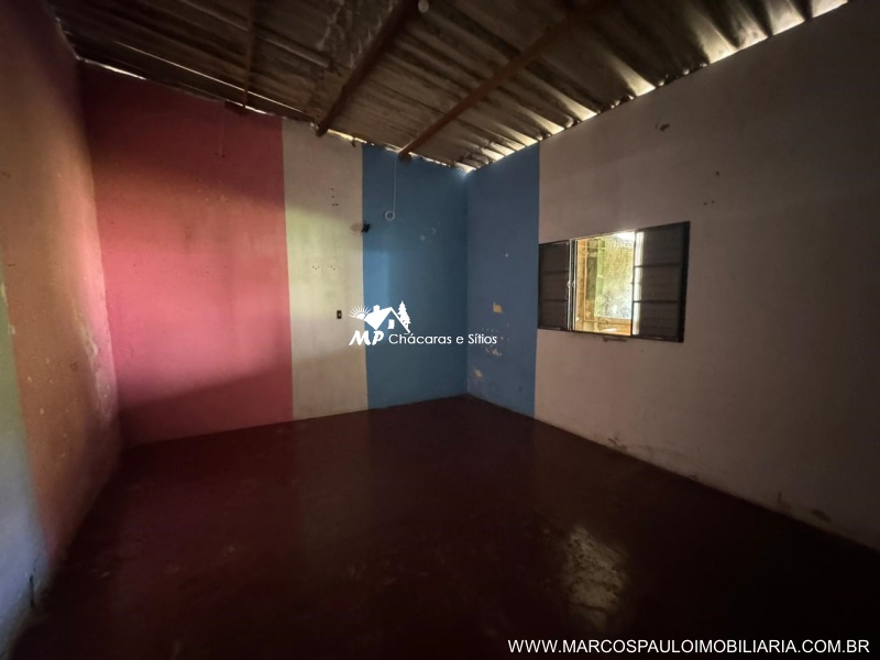 CASA NO CENTRO DE BIRITIBA MIRIM