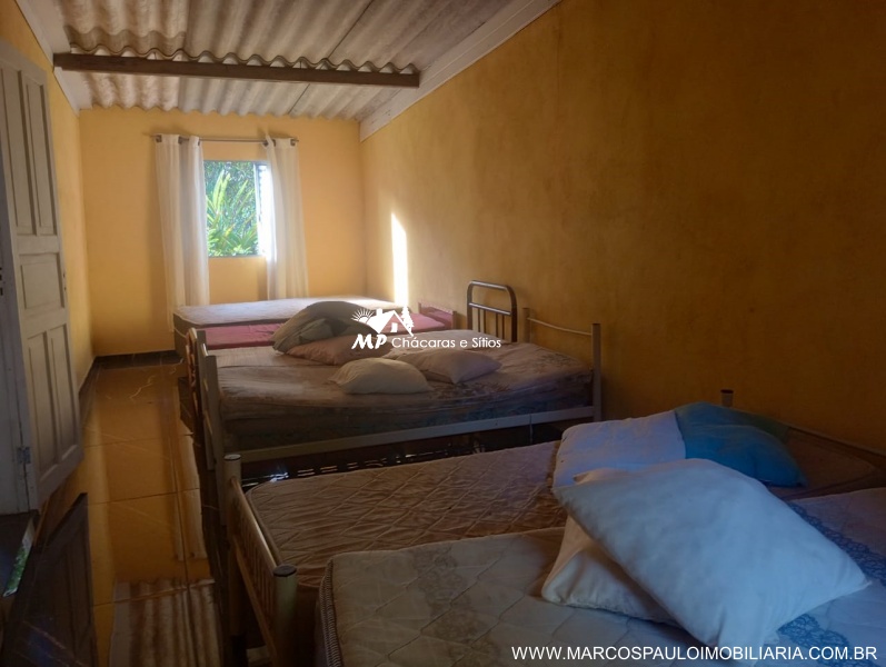 CHÁCARA COM 2 CASAS NA REGIÃO DE MOGI DAS CRUZES