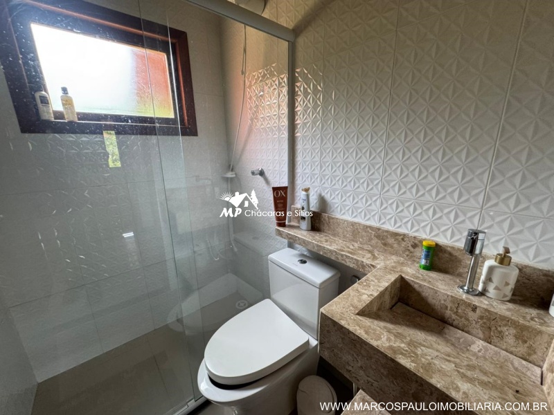 BELISSÍMA CHÁCARA EM MOGI DAS CRUZES