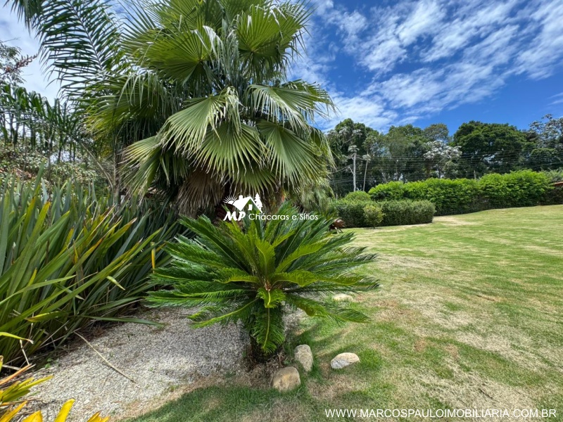 BELISSÍMA CHÁCARA EM MOGI DAS CRUZES