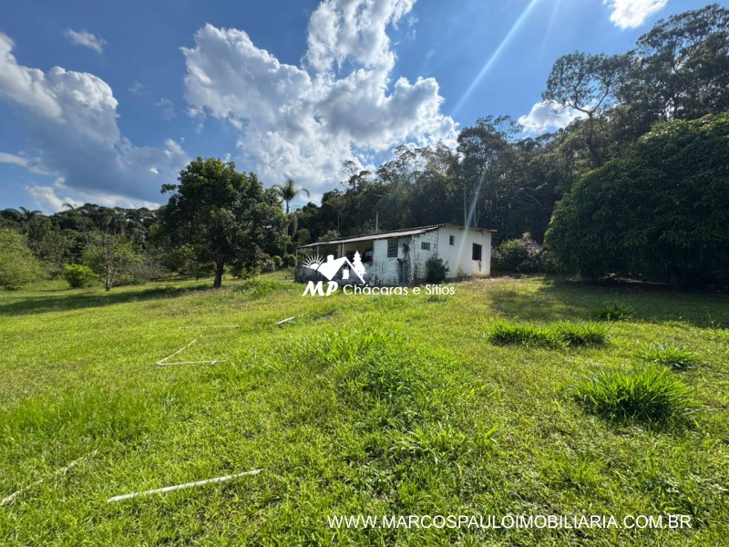 CHÁCARA NA REGIÃO DE MOGI DAS CRUZES