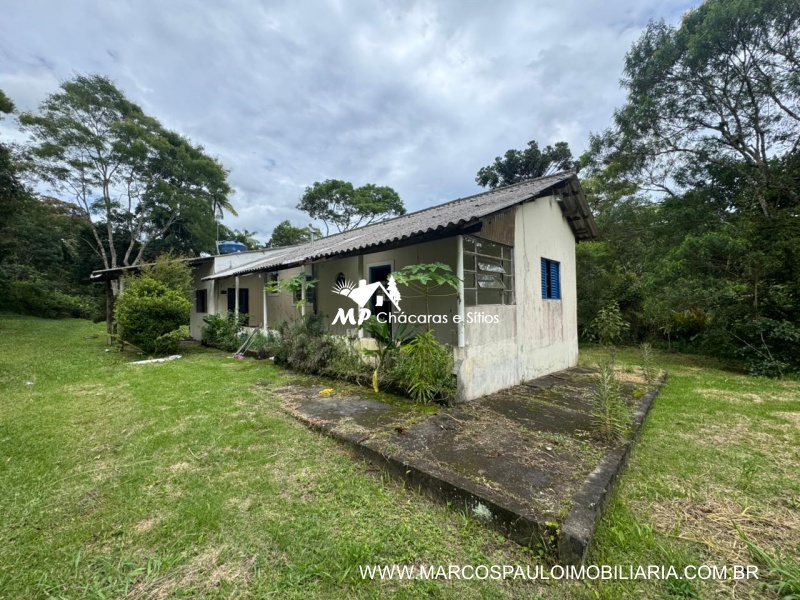 CHÁCARA NA REGIÃO DE MOGI DAS CRUZES