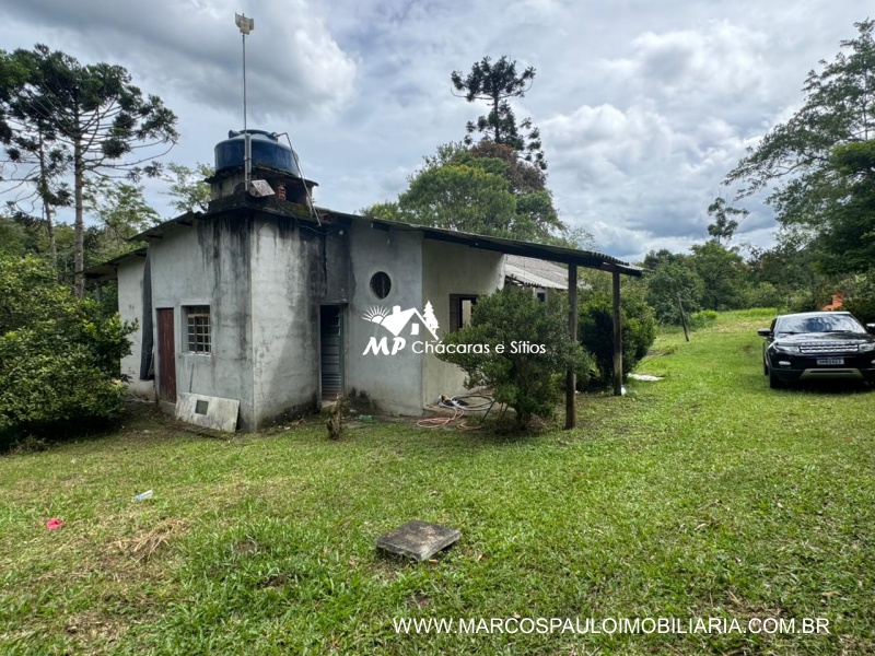 CHÁCARA NA REGIÃO DE MOGI DAS CRUZES