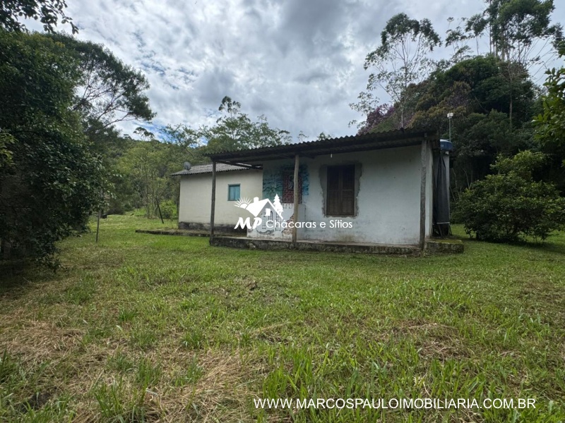 CHÁCARA NA REGIÃO DE MOGI DAS CRUZES