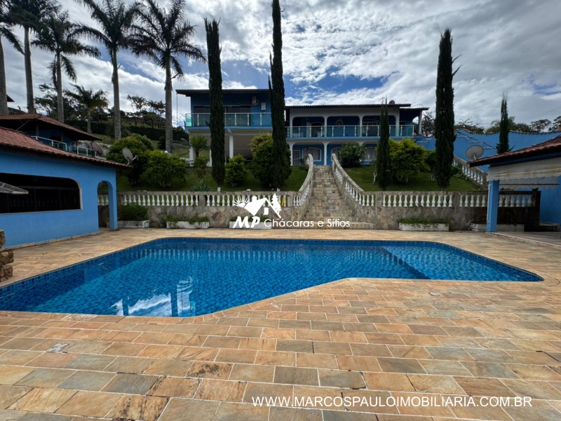 CHÁCARA DE ALTO PADRÃO EM BIRITIBA MIRIM