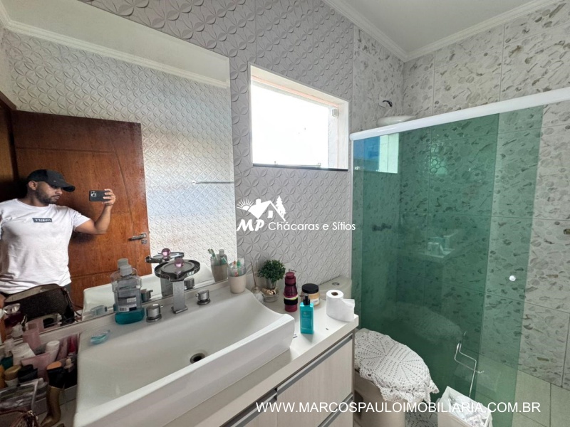 CHÁCARA DE ALTO PADRÃO EM BIRITIBA MIRIM