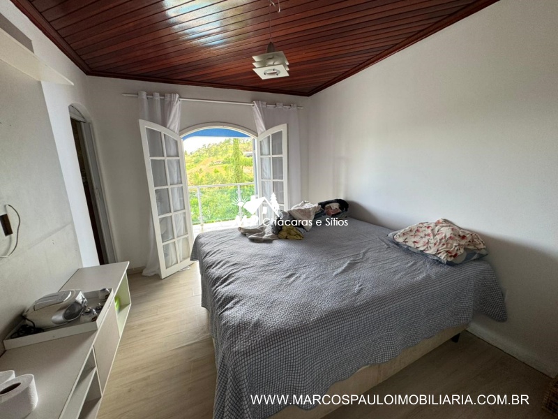 CHÁCARA DE ALTO PADRÃO EM BIRITIBA MIRIM