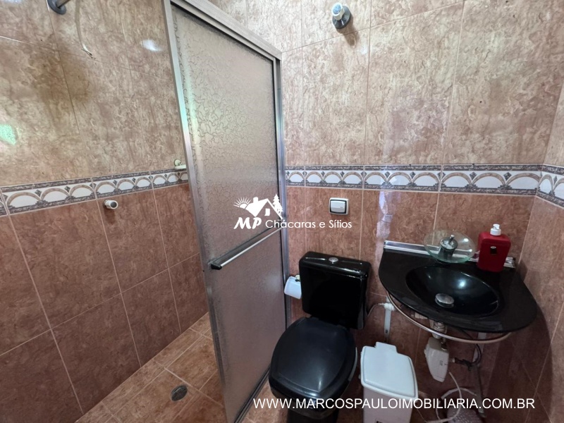 CHÁCARA DE ALTO PADRÃO EM BIRITIBA MIRIM