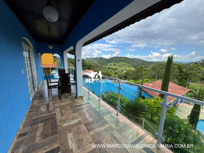 CHÁCARA DE ALTO PADRÃO EM BIRITIBA MIRIM