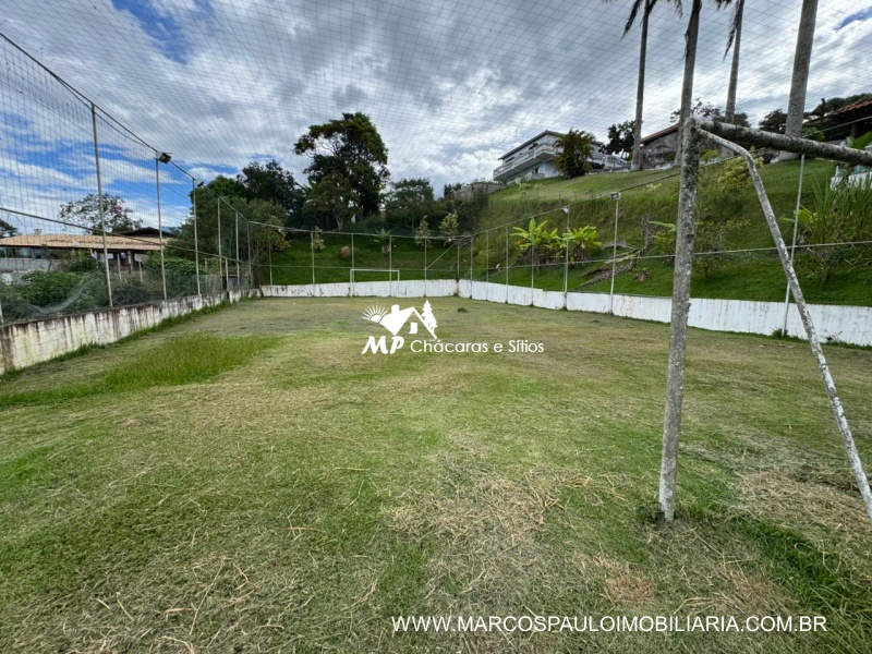 CHÁCARA DE ALTO PADRÃO EM BIRITIBA MIRIM