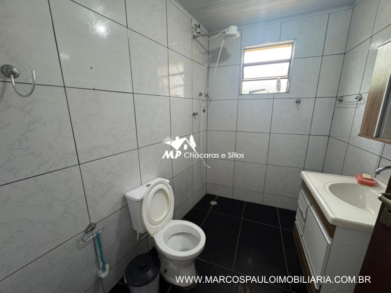 CHÁCARA EM BIRITIBA MIRIM DE FÁCIL ACESSO