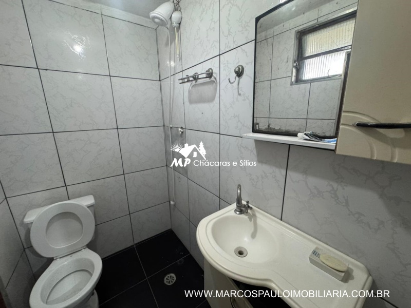 CHÁCARA EM BIRITIBA MIRIM DE FÁCIL ACESSO