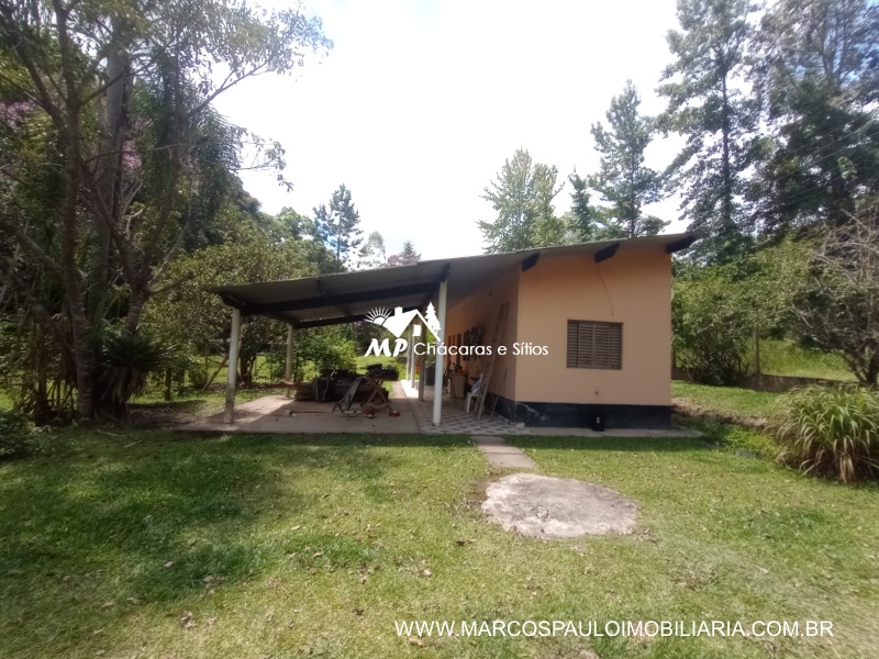 SÍTIO ESPETACULAR EM BIRITIBA MIRIM