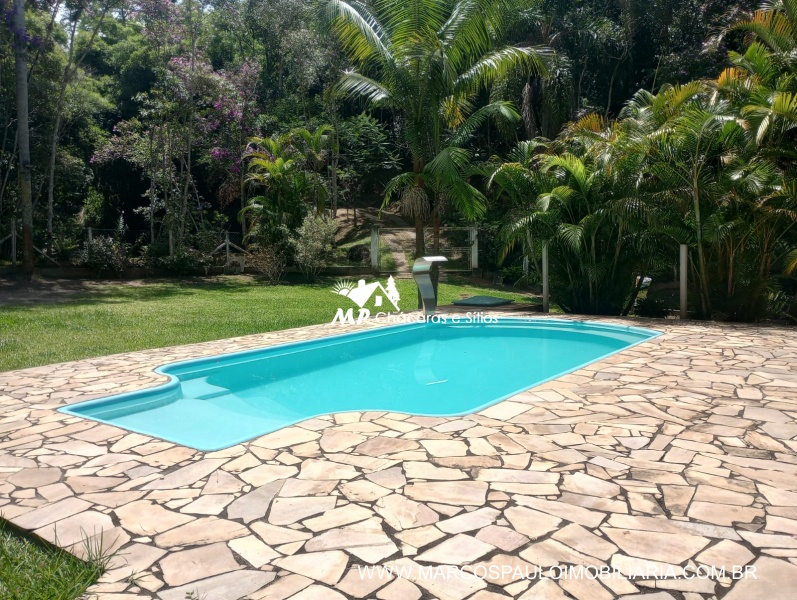 SÍTIO ESPETACULAR EM BIRITIBA MIRIM