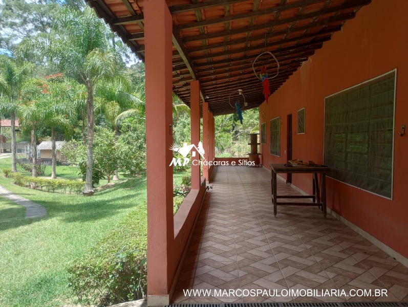 SÍTIO ESPETACULAR EM BIRITIBA MIRIM