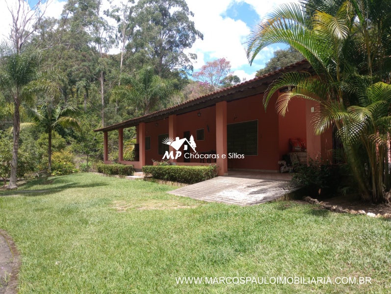 SÍTIO ESPETACULAR EM BIRITIBA MIRIM